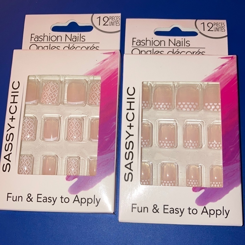 Two sassy + chic fake glue on Nails